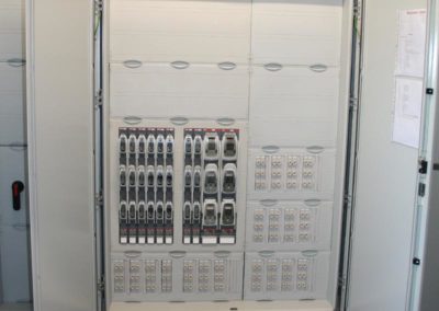 Elektrotechnik Kolb Niederstotzingen - Projekt Henle - Baumaschinentechnik