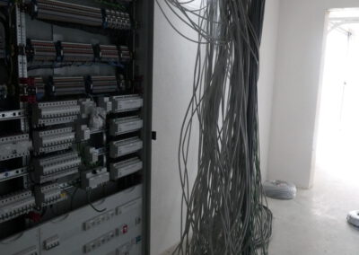 Elektrotechnik Kolb Niederstotzingen - Projekt - Einfamilienhaus mit Praxis